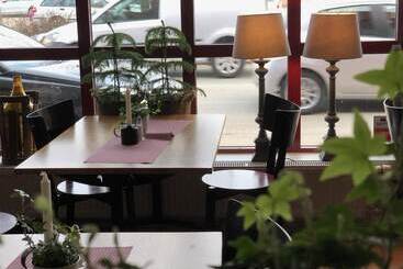 Jennys Hotell Och Restaurang