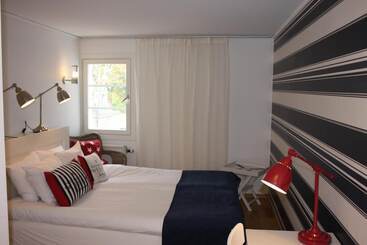 Jennys Hotell Och Restaurang