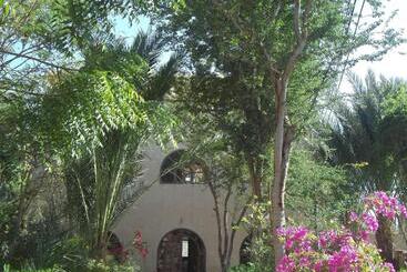 هتل Nour El Balad