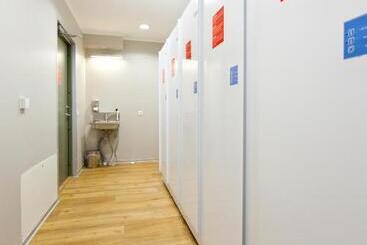 Just Rest Automatic Hostel
