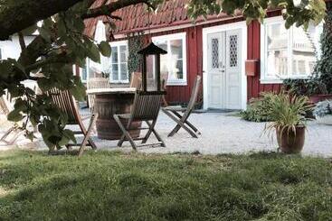 Mullbärsgården Bed & Breakfast