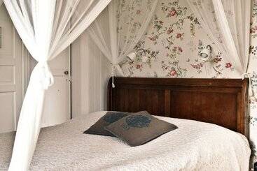 Okens Bed & Breakfast