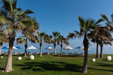 استراحتگاه Grand Ocean El Sokhna
