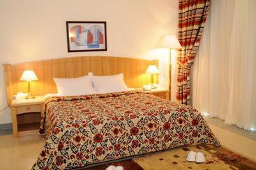 Sinaway Lagoon Aquapark Hotel And Spa
