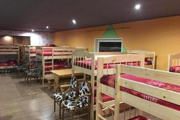 Tolli Hostel & Holiday House