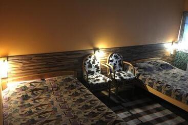 Tolli Hostel & Holiday House