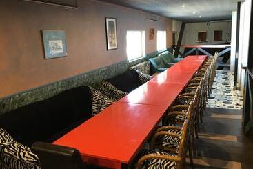 Tolli Hostel & Holiday House
