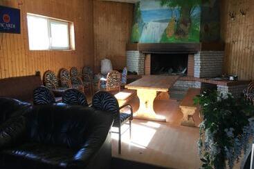 Tolli Hostel & Holiday House