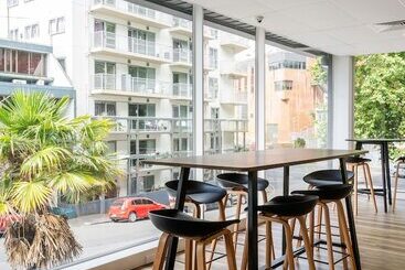 هاستل Haka House Auckland City
