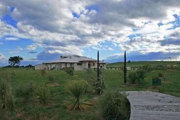 هاستل Old Bones Lodge