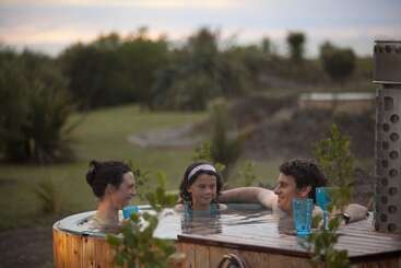 هاستل Old Bones Lodge