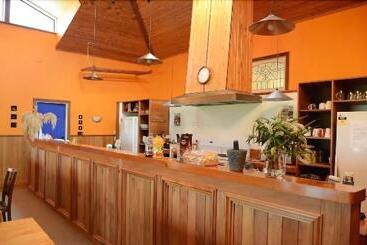 هاستل Old Bones Lodge