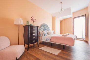 هاستل Sunlight House