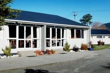 Apostles View Motel