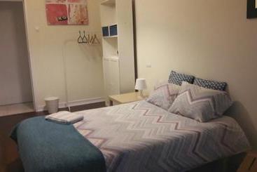 تختخواب و صبحانه Autentik Guest House