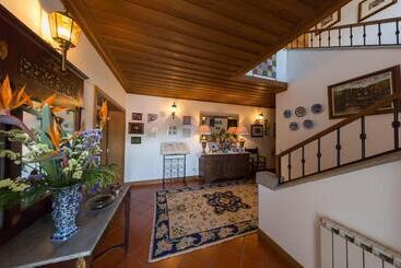 تختخواب و صبحانه Casa De Sao Domingos
