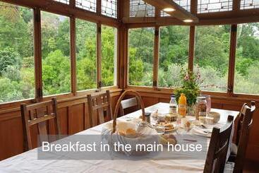 Bluff Hill Bed & Breakfast