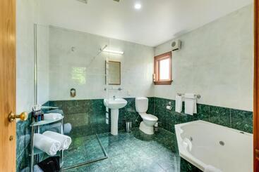 Harrogate Gardens Motel