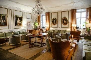 هتل Haga Slott
