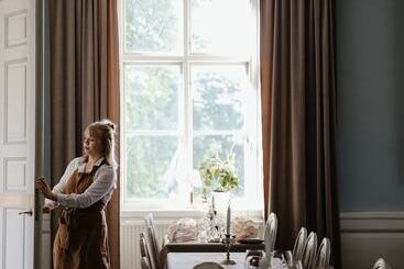 هتل Haga Slott