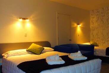 Kapiti Lindale Motel And Conference Centre