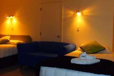 Kapiti Lindale Motel And Conference Centre
