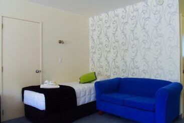 Kapiti Lindale Motel And Conference Centre
