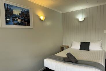 Kensington Motel