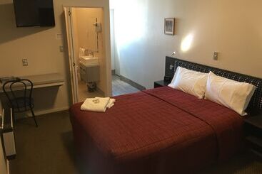 Motel On Carroll
