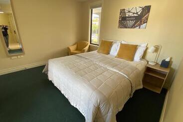 Motel On York
