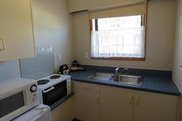 Yarrow Motel