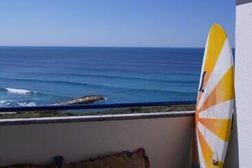 هاستل Chill In Ericeira Surf House