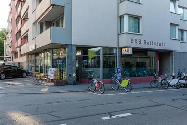 تختخواب و صبحانه Bettstatt Neustadt