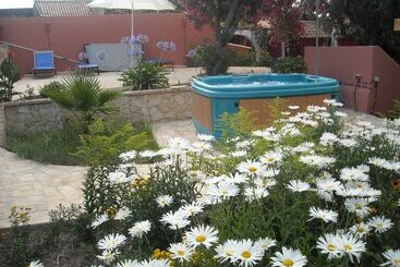 تختخواب و صبحانه Casa Spa D Alma