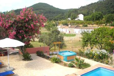تختخواب و صبحانه Casa Spa D Alma