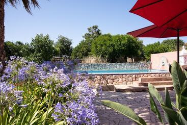 تختخواب و صبحانه Casa Spa D Alma