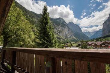 Общежитие Schutzenbach Backpackers For Adults 18 35