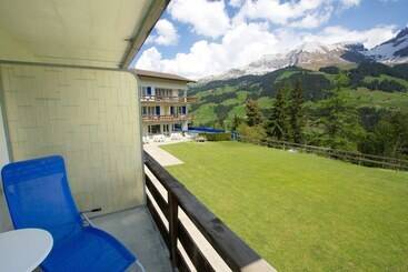 Hotelli Crea