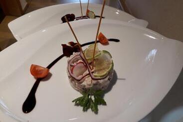 هتل Hôtel De Fully