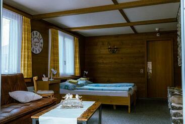 هتل Restaurant Stechelberg Bed & Breakfast
