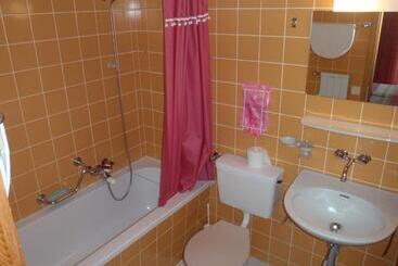 هتل Restaurant Stechelberg Bed & Breakfast