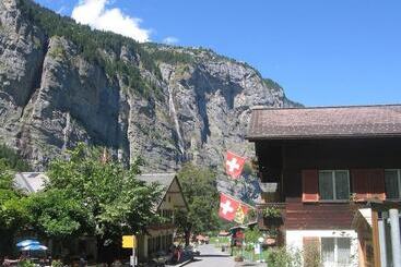 هتل Restaurant Stechelberg Bed & Breakfast