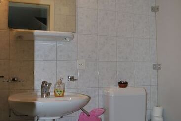 هتل Restaurant Stechelberg Bed & Breakfast