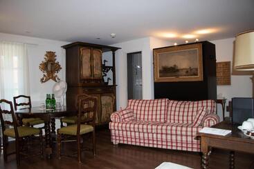 호텔 & Restaurant Sternen Köniz Bei Bern