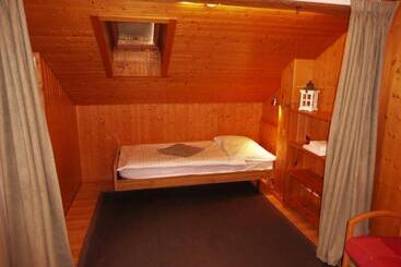 Hotelli Tell And Apartments