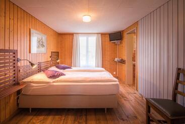 Hotelli Tell And Apartments