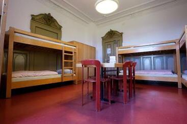 Kreuzlingen Youth Hostel