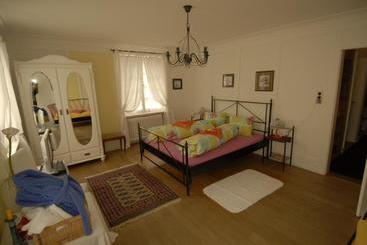 Victor's Bed & Breakfast