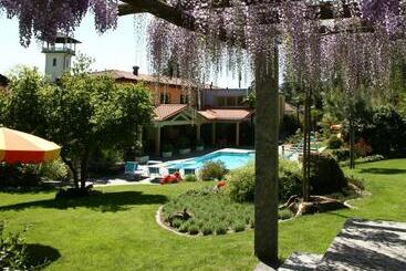 Lugano Savosa Youth Hostel