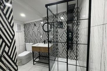 هتل Bungaport Luxury Bungalows&suits